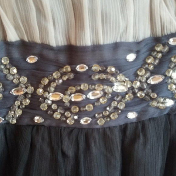 Dress - Picture 5 of 8